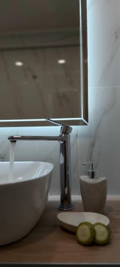 נאוס מרמרס Wide Blue Luxury Boutique Suites מראה חיצוני תמונה