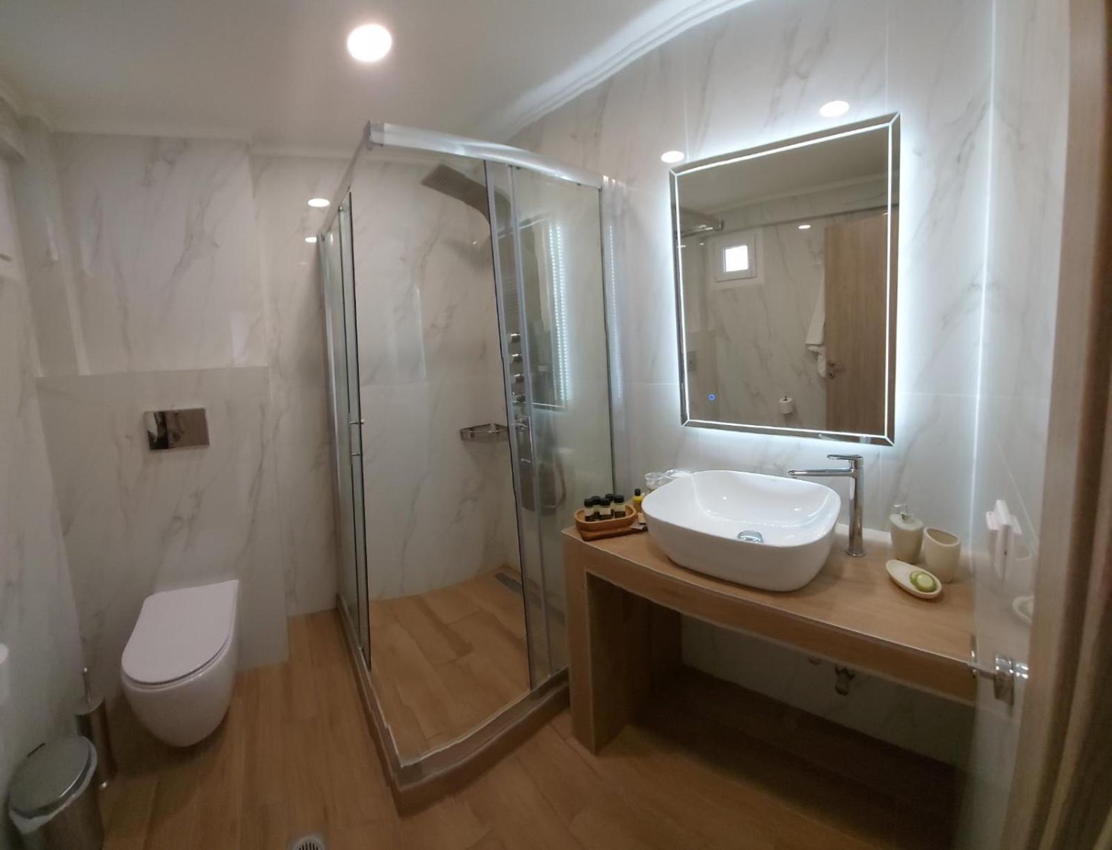 נאוס מרמרס Wide Blue Luxury Boutique Suites מראה חיצוני תמונה